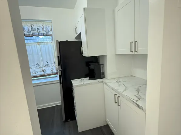 141-27 78th Road image 7 of 23