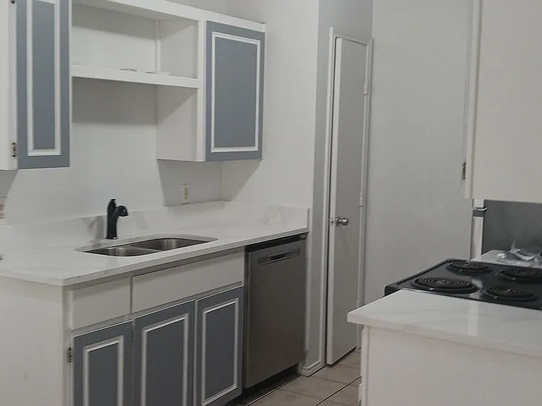 309 S Texas St — Photo 3