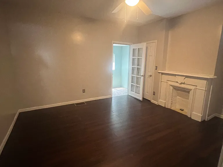 1871 W 48th St #1 — Photo 7