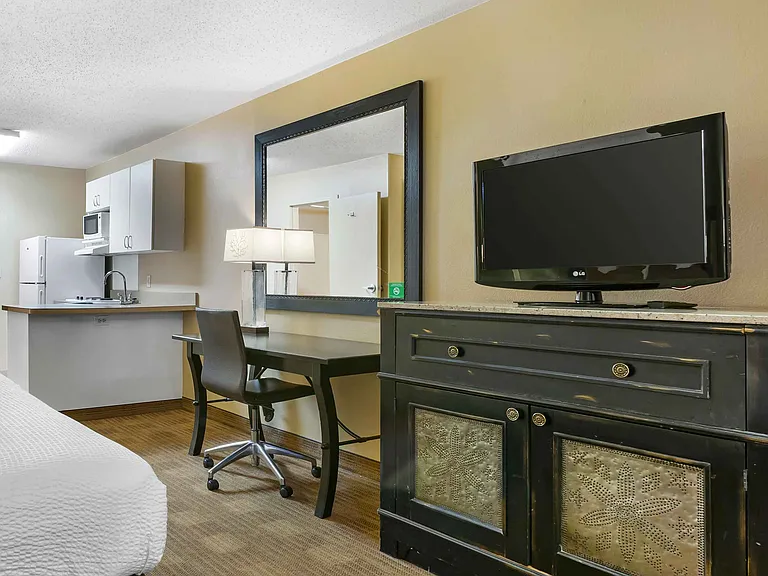 Studio Suite - 1 King Bed