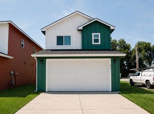 815 N Viewmont Rd, Greenacres, WA 99016