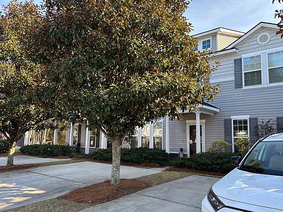 2nd image of 6 Moon Beam Ct