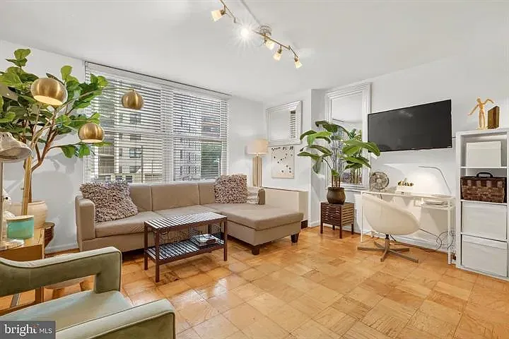 1 bed, 534 sqft, $2,995 — Photo 1