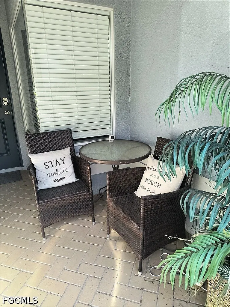 3 bed, 1.0 bath, 1300 sqft, $1,795 — Photo 3