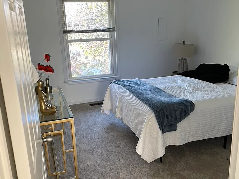 2101 N Rolfe St #D — Photo 35