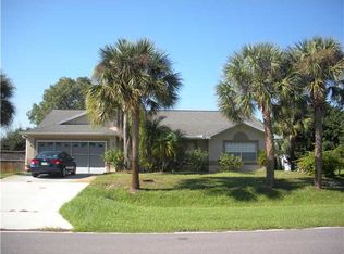 586 Periwinkle Dr, Sebastian, FL 32958