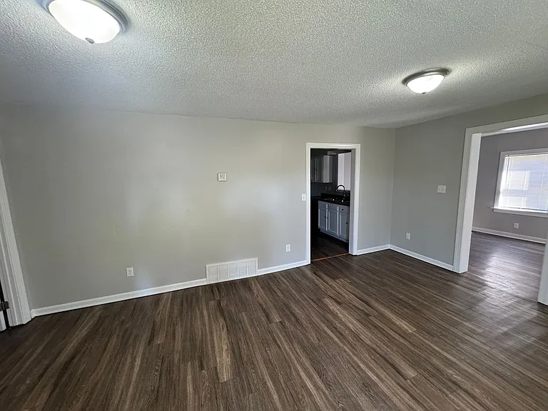4628 Windward Dr — Photo 5