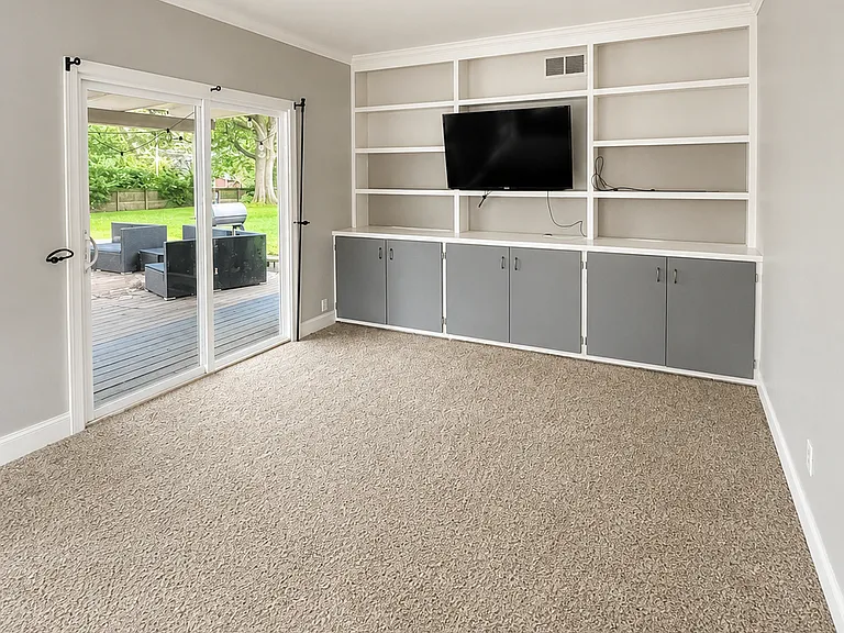 1036 Northlawn Dr — Photo 5