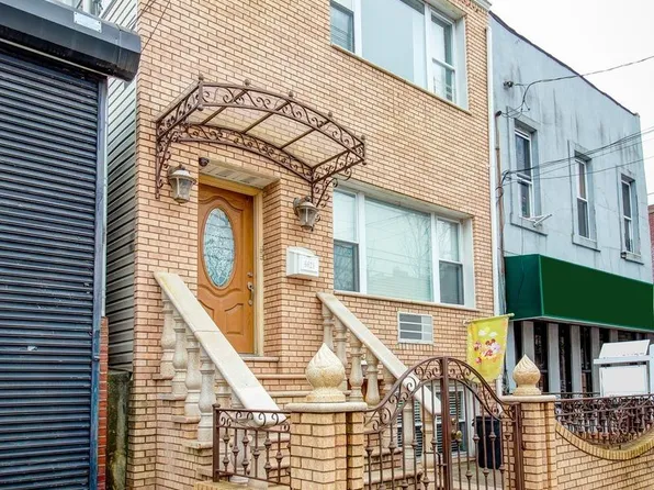 6621 13th Ave, Brooklyn, NY 11219