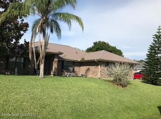 226 Pelican Dr NE, Palm Bay, FL 32907