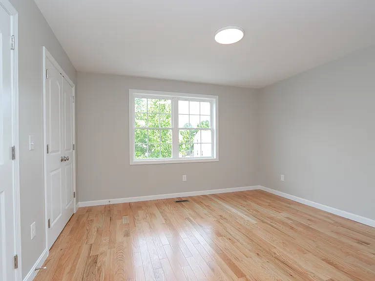859 Carew St #857 — Photo 17