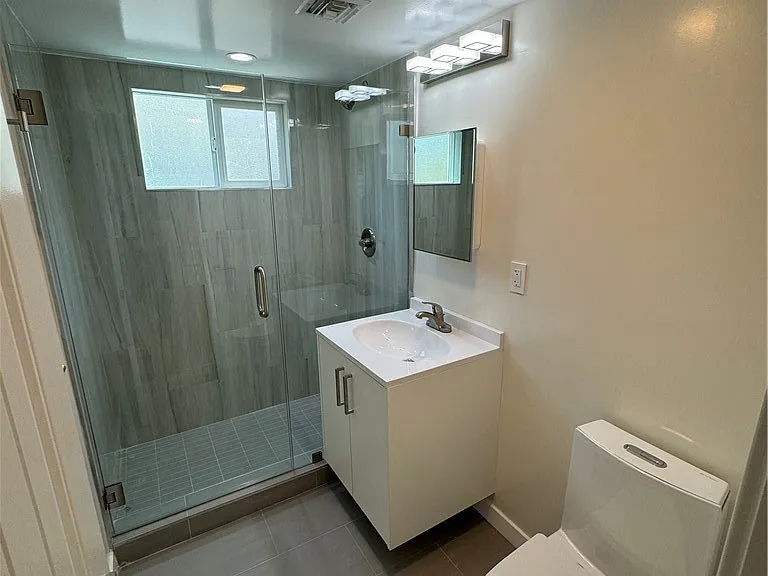 1206 E Harvard St #A — Photo 8