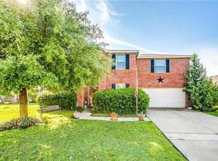 328 Daisy Ln, Burleson, TX 76028