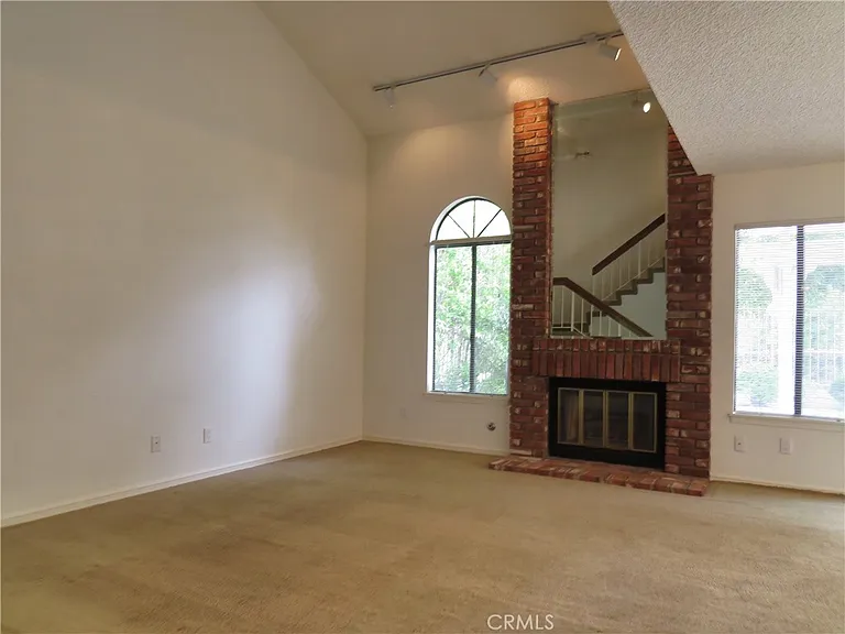 19424 Crystal Ridge Ln — Photo 6