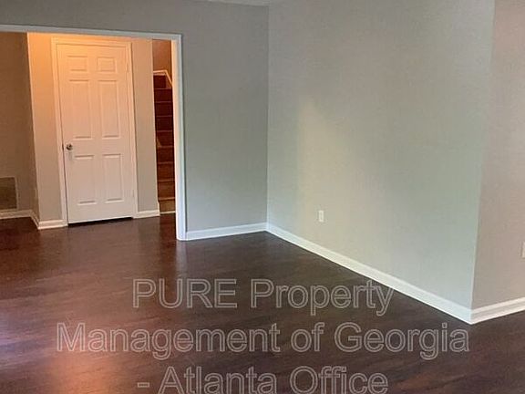 4th image of 3227 Stonewall Dr NW