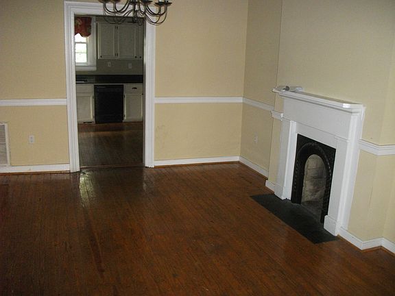 4th image of 2618 E Clay St