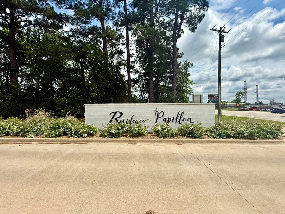 Residence Papillon - Luxury Townhome Community in Bullard, TX