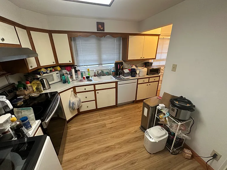 380 Burlington Rd — Photo 22