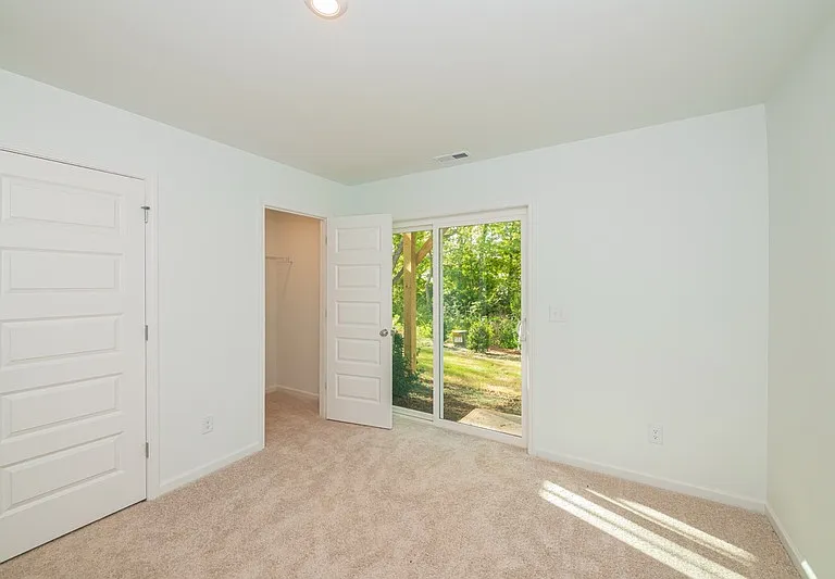 815 Freston Rd — Photo 25