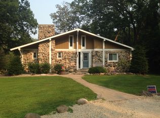9210 W Wonder Lake Rd, Woodstock, IL 60098