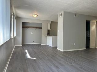 3017 E B Street Rd APT D, Belleville, IL 62221