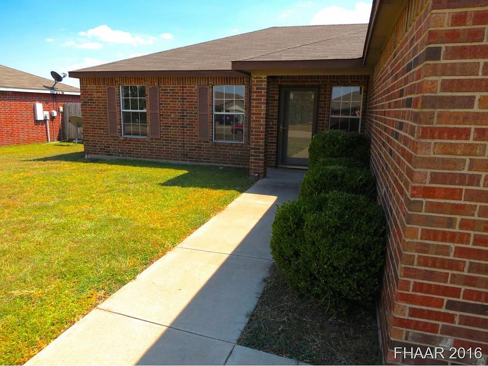 1st image of 3606 Woodlake Dr