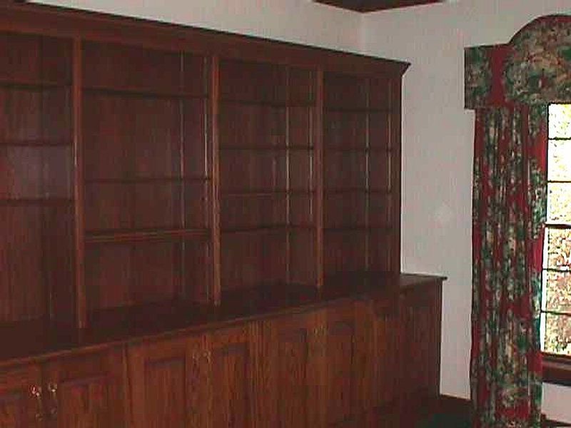 5th image of 720 WALDENS POND Road