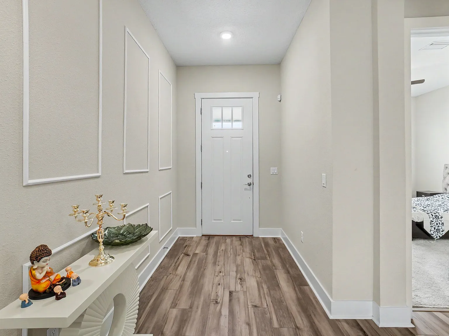5 bed, 2684 sqft, $3,800 — Photo 3
