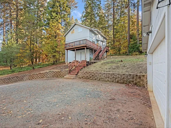 588 Blackbird Ln, Avery, CA 95224