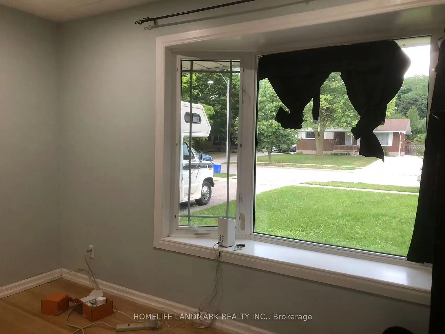 4 bed, $2,980 — Photo 2