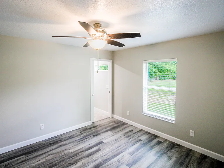 9184 N Peachtree Way — Photo 8