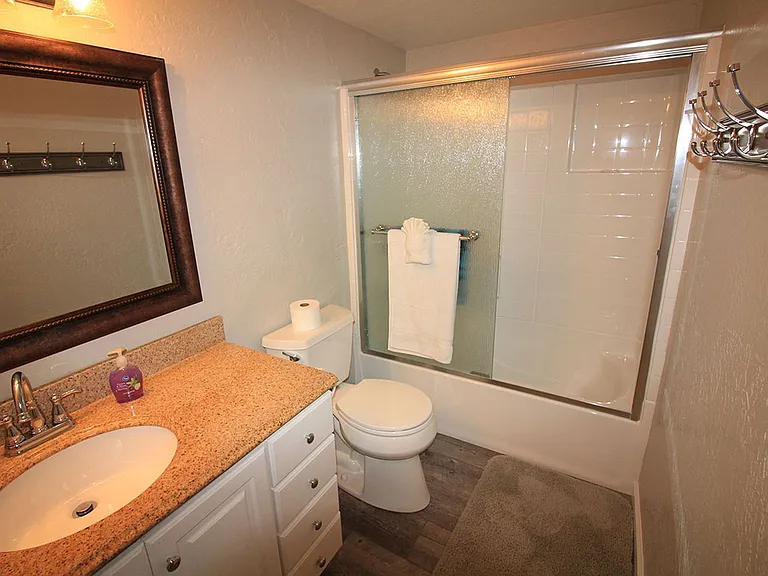 824 Island Ct #1 — Photo 24