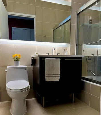 Bathroom, photo 2