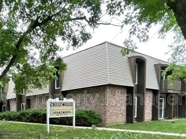 815 17th St #206, Fairbury, NE 68352