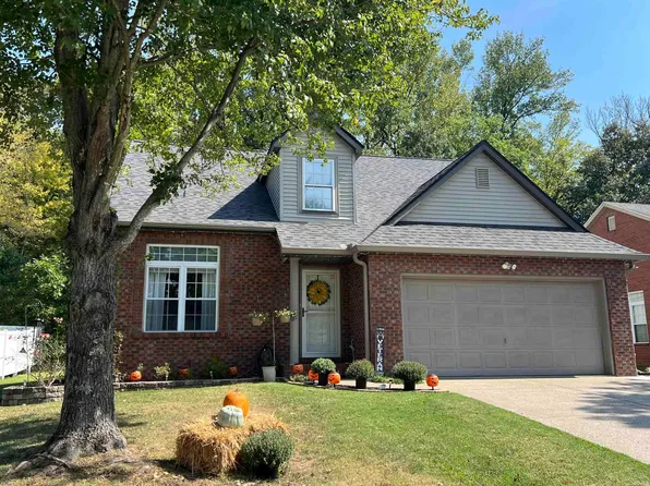 8011 Winterbury Dr, Evansville, IN 47711