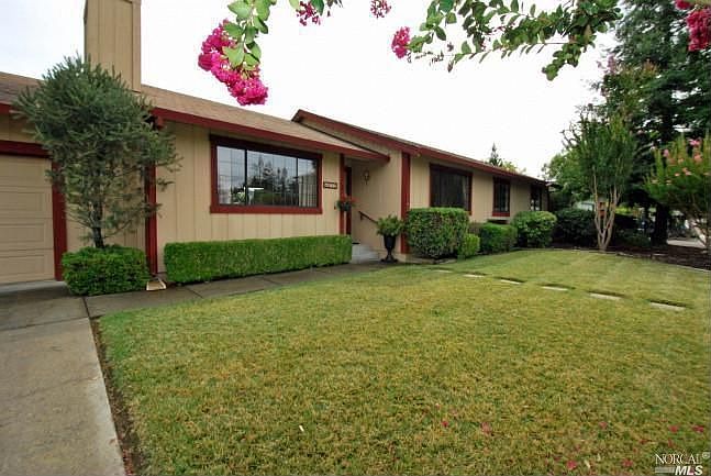 1st image of 670 Barrachi Way