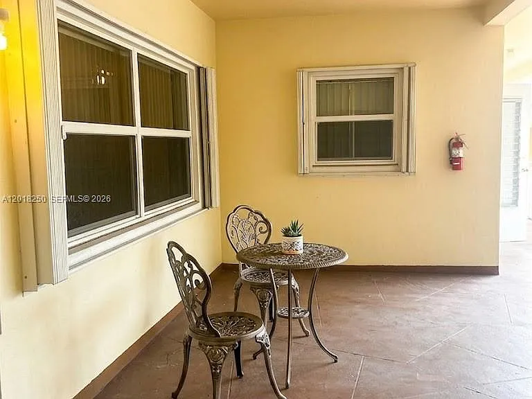 1958 Monroe St #209 — Photo 10