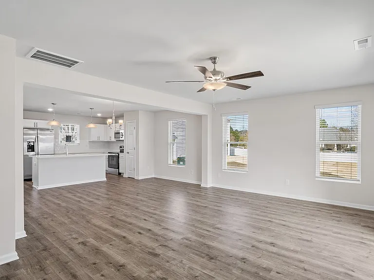 1012 Peony Ln — Photo 19