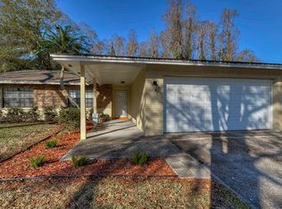 4203 Autumn Leaves Dr, Tampa, FL 33624
