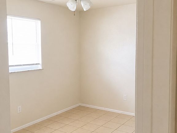 5th image of 4004 Mindi Ave