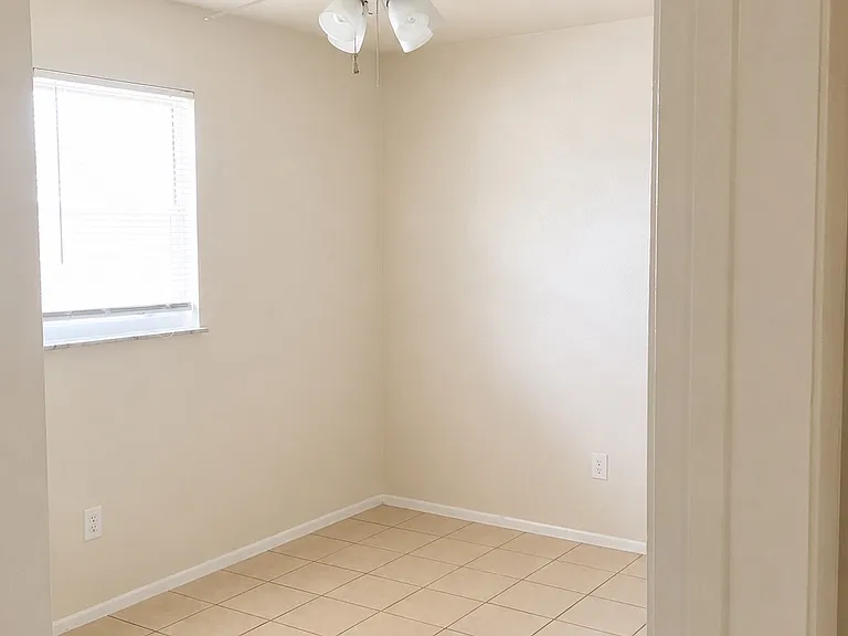4004 Mindi Ave — Photo 5
