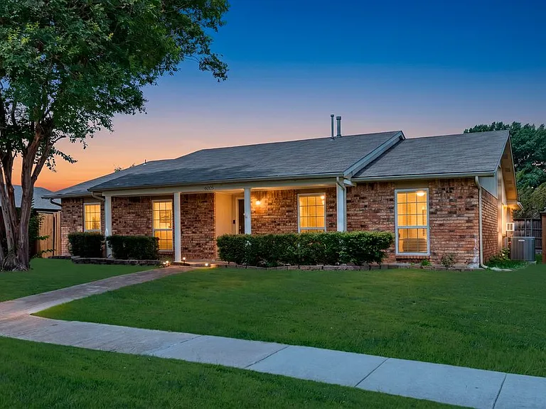 6005 Blair Oaks Dr — Photo 1