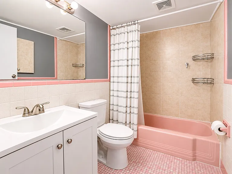 11A Commonwealth Ct #11 — Photo 10