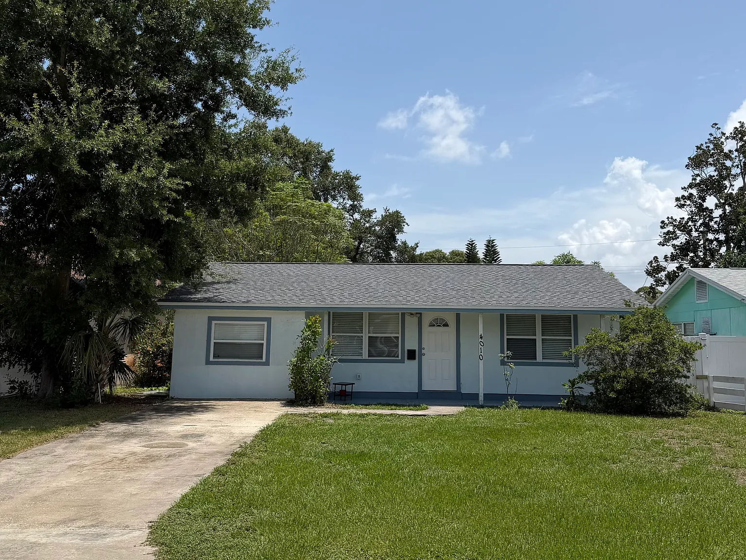 4 bed, 1100 sqft, $2,300 — Photo 2