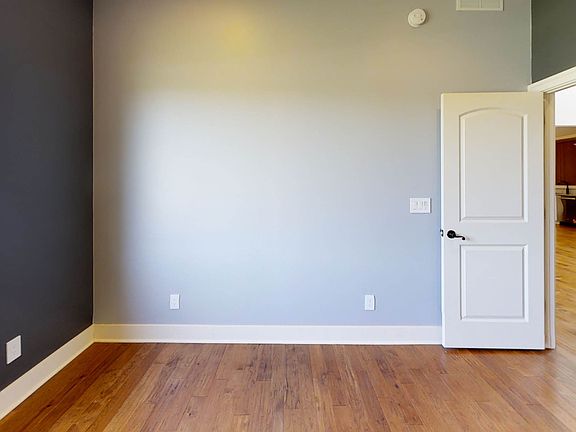 5th image of 6194 147th Ave