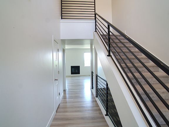 3rd image of 149 W Harvest Village Ln