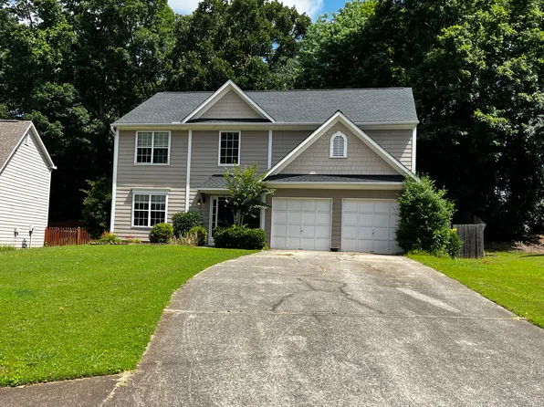 1160 Hidden Pond Ln, Roswell, GA 30075