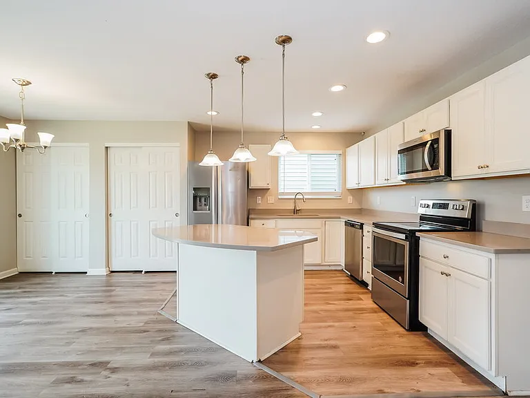 7500 Willow Leaf Dr — Photo 9