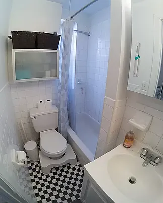 Rented by Roselyn  Fortuna LLC | media 7