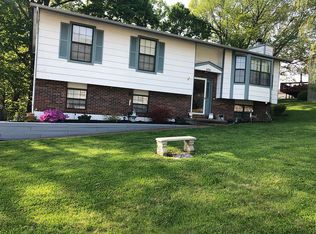 5186 Winter Haven Ct, Imperial, MO 63052